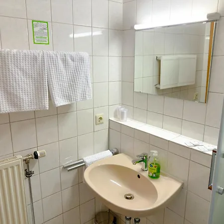 デンリコ ゲストハウス ハイデルベルク